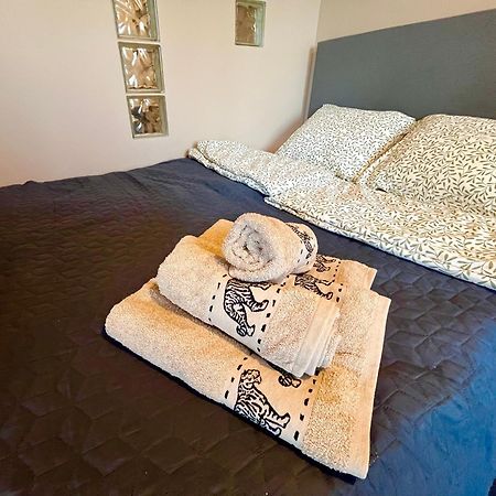 Apartament Roentgena 16 Przy Centrum Onkologii I Klinice Novum Warszawa Zewnętrze zdjęcie